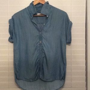 Vineyard Vines chambray short sleeve popover